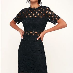 Lulu’s Black Lace Midi Dress